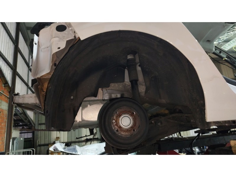 Recambio de paso de rueda trasero derecho para peugeot 208 ii (ub_, up_, uw_, uj_) 1.2 puretech 75 referencia OEM IAM 9827214980