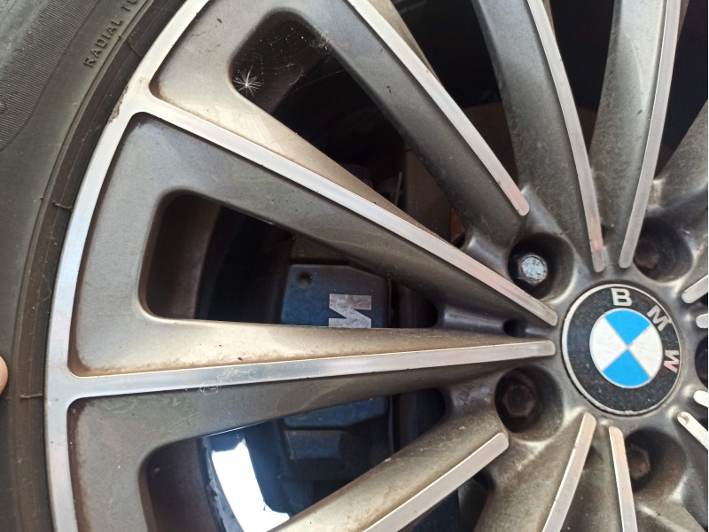 Recambio de pinza de freno delantera derecha para bmw 5 touring (f11) 535 d referencia OEM IAM   