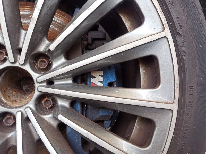 Recambio de pinza de freno delantera izquierda para bmw 5 touring (f11) 535 d referencia OEM IAM   