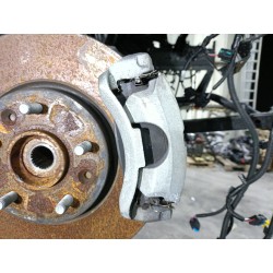 PINZA FRENO DELANTERA DERECHA 410018526R 