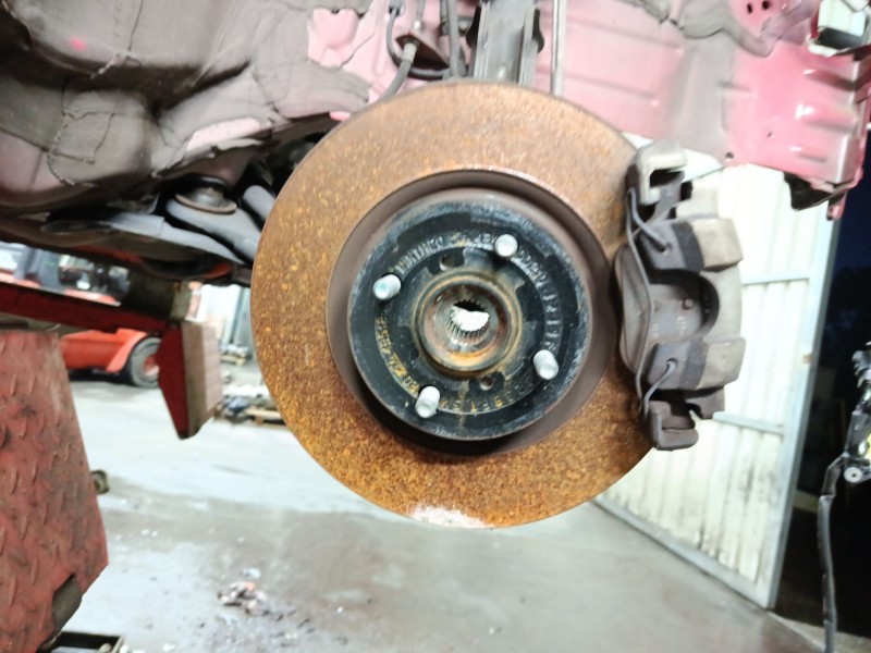 Recambio de pinza freno delantera derecha para toyota yaris (_p13_) 1.5 hybrid (nhp130_) referencia OEM IAM 477300D200  