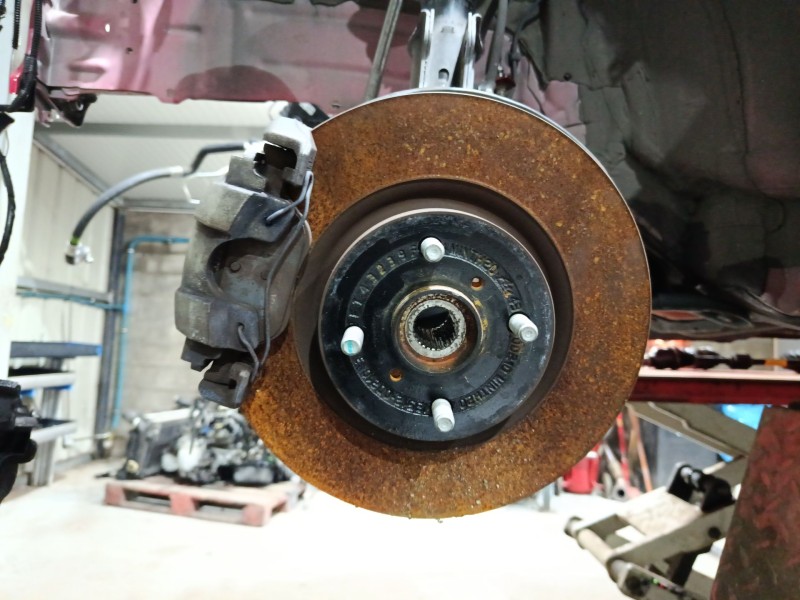 Recambio de pinza freno delantera izquierda para toyota yaris (_p13_) 1.5 hybrid (nhp130_) referencia OEM IAM 477500D200  