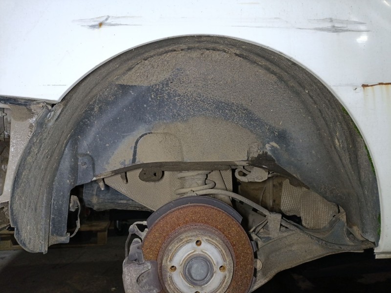 Recambio de paso de rueda trasero derecho para peugeot partner furgoneta/monovolumen 1.6 hdi referencia OEM IAM 1679982180  