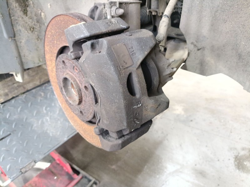 Recambio de pinza freno delantera derecha para peugeot partner caja/chasis 1.6 bluehdi 100 referencia OEM IAM 1692648780  