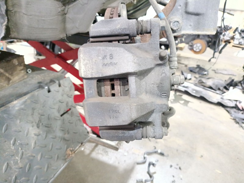 Recambio de pinza freno delantera derecha para honda hr-v (ru) 1.5 (ru1) referencia OEM IAM 45018T8MG00  