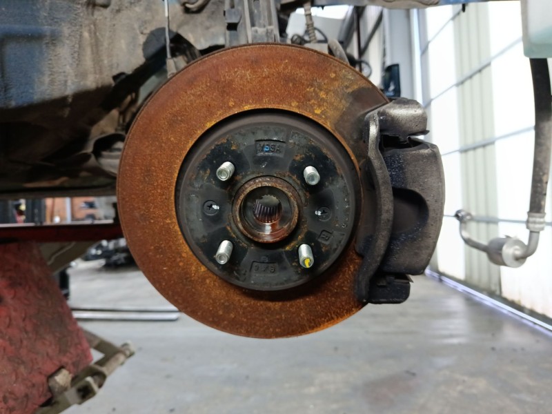 Recambio de pinza freno delantera derecha para kia stonic (yb) 1.2 cvvt referencia OEM IAM 58130  