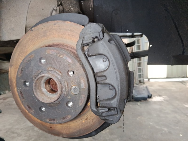 Recambio de pinza freno delantera derecha para volkswagen crafter furgoneta (sy_, sx_) 2.0 tdi referencia OEM IAM 2N0615124  