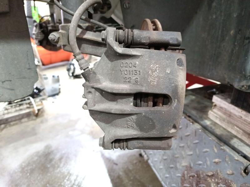 Recambio de pinza freno delantera izquierda para citroën c4 cactus 1.2 thp 110 referencia OEM IAM 1617292080  