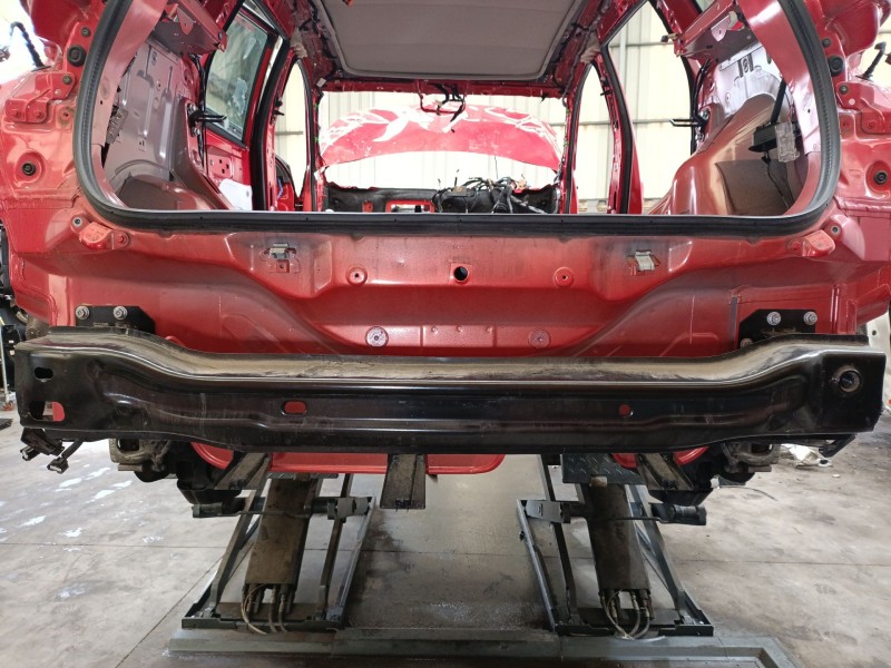 Recambio de refuerzo paragolpes trasero para renault kadjar (ha_, hl_) 1.3 tce 160 (hlnc) referencia OEM IAM 756105718R  