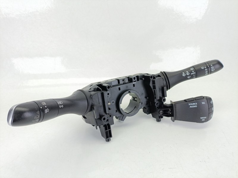 Recambio de mando multifuncion para renault megane iv hatchback (b9a/m/n_) 1.2 tce 100 (b9ms) referencia OEM IAM 255678341R  