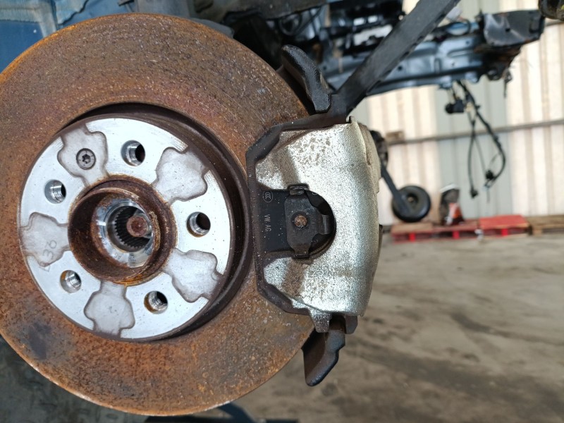 Recambio de pinza freno delantera derecha para seat ibiza v (kj1, kjg) 1.0 tsi referencia OEM IAM 2Q0615124A  