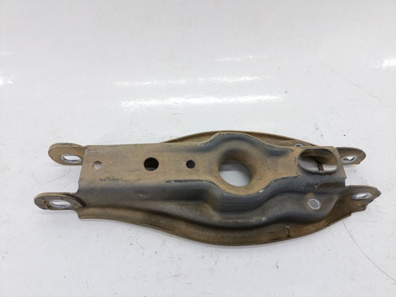 Recambio de brazo suspension inferior trasero derecho para bmw x1 (e84) sdrive 18 d referencia OEM IAM 33326772899  