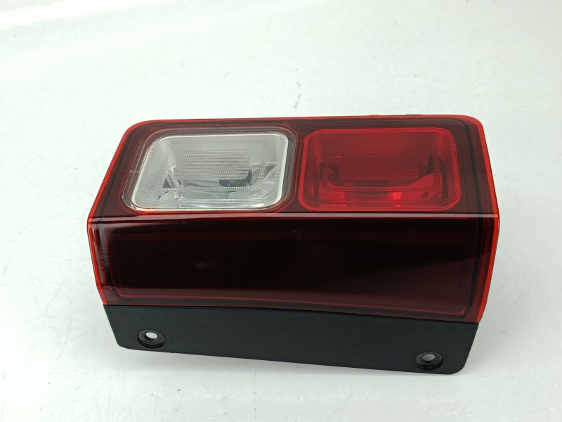 Recambio de piloto trasero izquierdo paragolpes para fiat talento furgoneta (296_) 1.6 d referencia OEM IAM 265598668R  