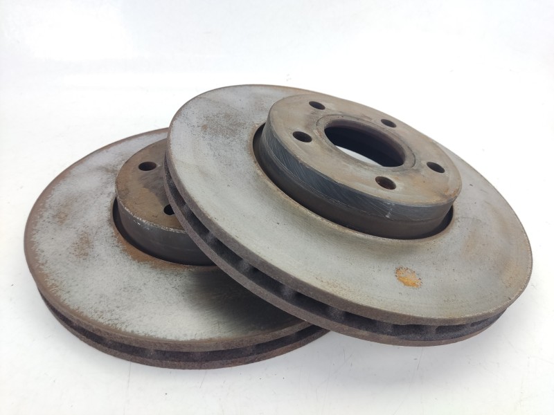 Recambio de disco freno delantero para ford focus iii 1.5 tdci referencia OEM IAM AV611125BB  
