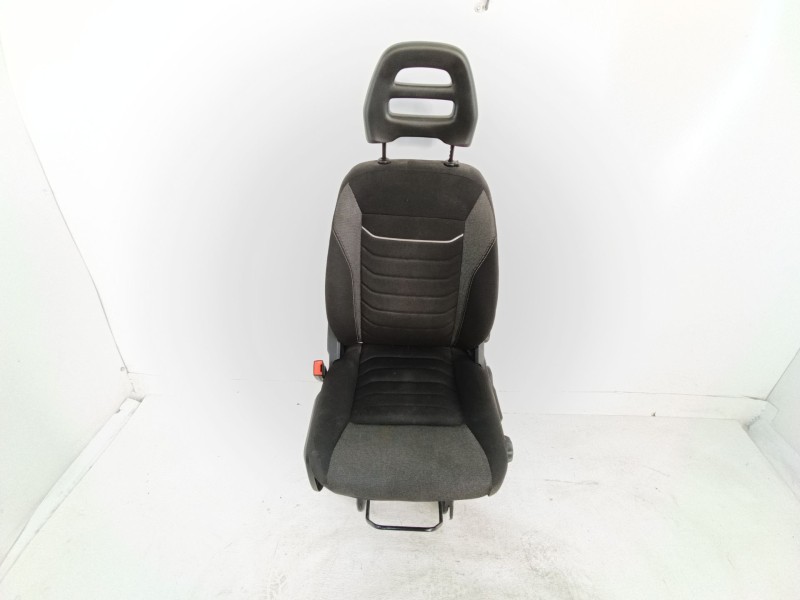 Recambio de asiento delantero izquierdo para iveco daily vi furgoneta 33s16, 35s16, 35c16, 40c16, 50c16 referencia OEM IAM 58028