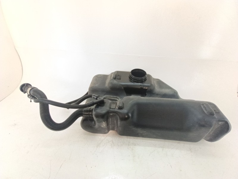 Recambio de deposito combustible para iveco daily vi furgoneta 33s16, 35s16, 35c16, 40c16, 50c16 referencia OEM IAM 504135946  
