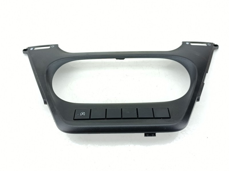 Recambio de moldura para iveco daily vi furgoneta 33s16, 35s16, 35c16, 40c16, 50c16 referencia OEM IAM 5801592799  