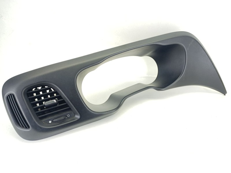 Recambio de moldura para iveco daily vi caja/chasis 33s15, 35s15, 35c15 referencia OEM IAM 5801592795  