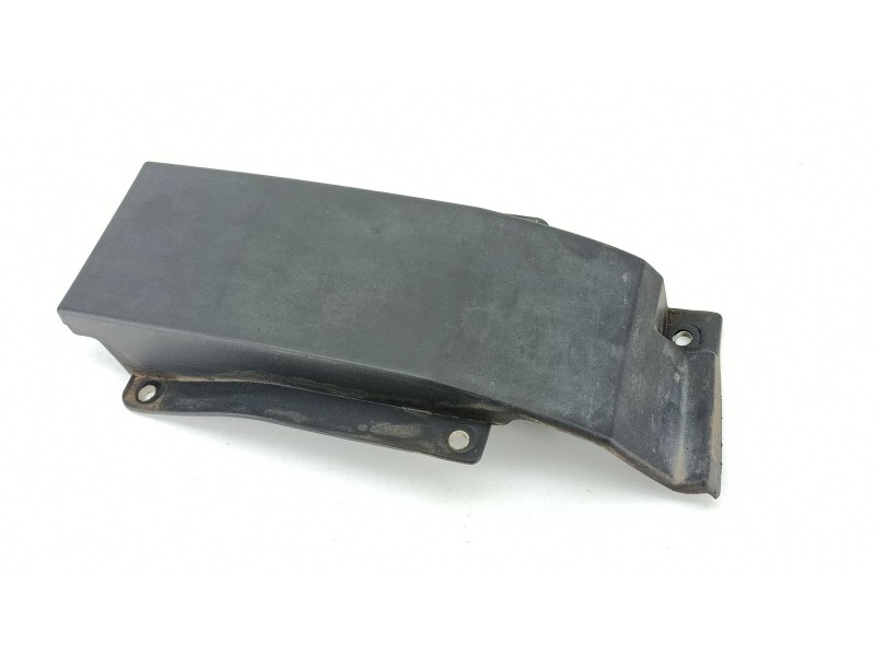 Recambio de moldura para iveco daily vi furgoneta 33s16, 35s16, 35c16, 40c16, 50c16 referencia OEM IAM 5801521538  