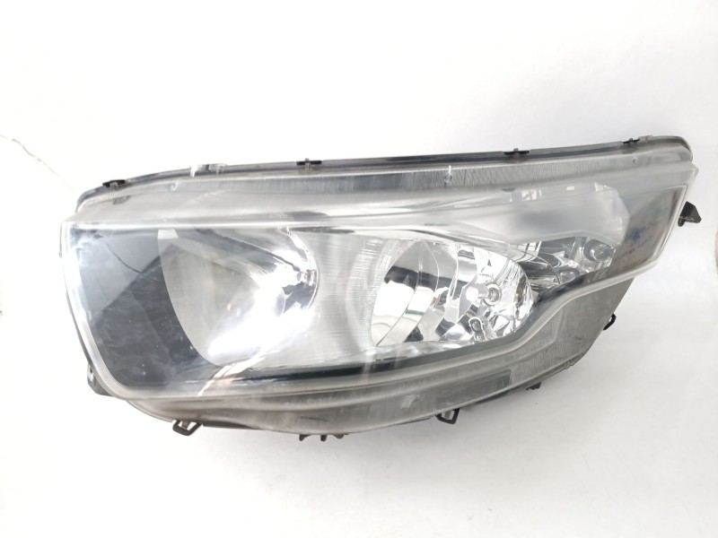 Recambio de faro izquierdo para iveco daily vi caja/chasis 33s15, 35s15, 35c15 referencia OEM IAM 580147375  