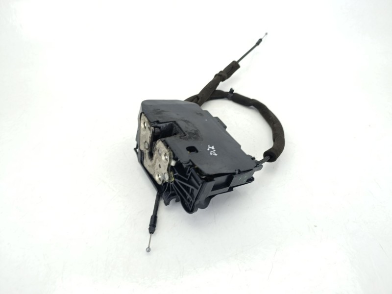 Recambio de cerradura puerta delantera izquierda para iveco daily vi caja/chasis 33s15, 35s15, 35c15 referencia OEM IAM 58015293