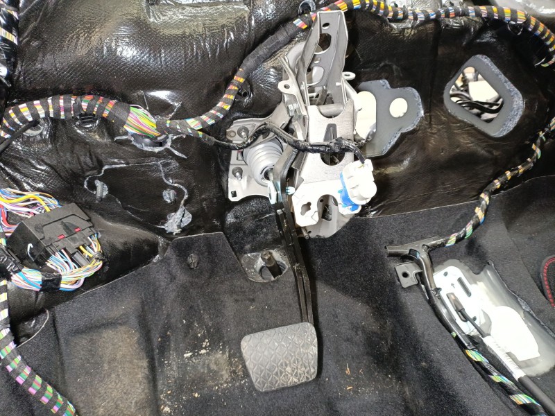 Recambio de pedal freno para ford puma (j2k, cf7) 1.0 ecoboost referencia OEM IAM 2556282  