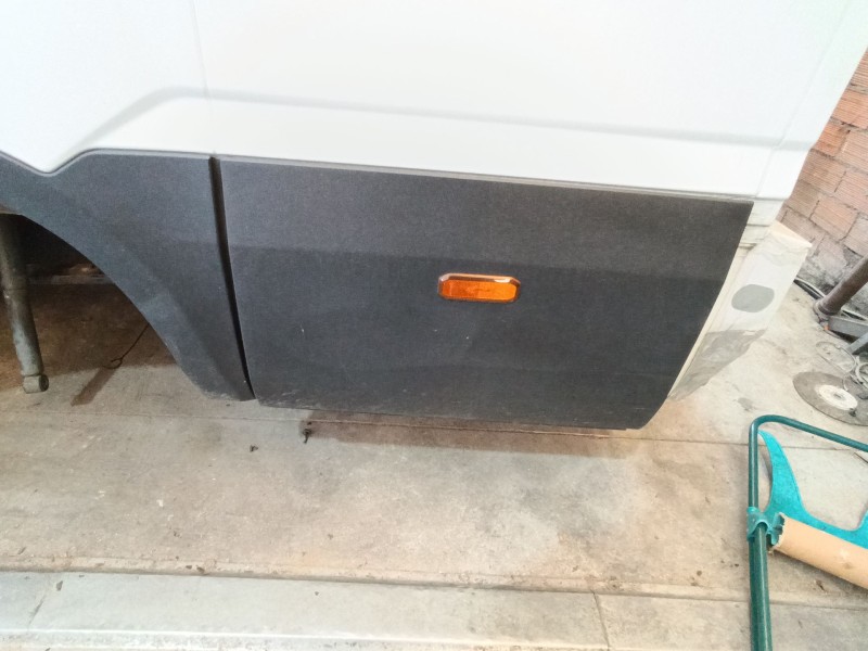 Recambio de moldura para iveco daily vi furgoneta 33s16, 35s16, 35c16, 40c16, 50c16 referencia OEM IAM   