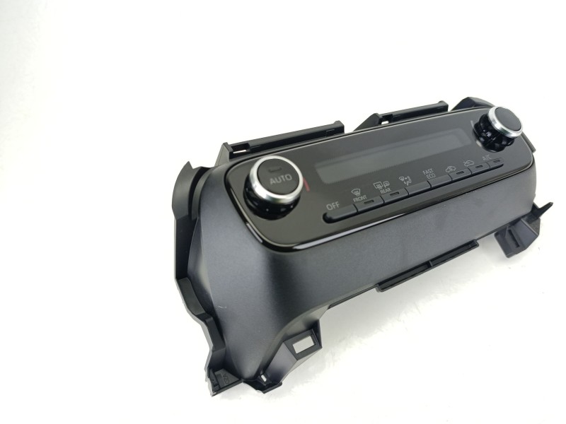 Recambio de mando climatizador para toyota yaris (_p21_, _pa1_, _ph1_) 1.5 hybrid (mxph10) referencia OEM IAM 559000DP30  