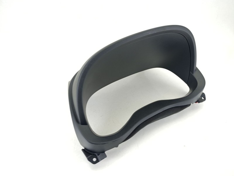 Recambio de moldura para toyota yaris (_p21_, _pa1_, _ph1_) 1.5 hybrid (mxph10) referencia OEM IAM 55410K0050  