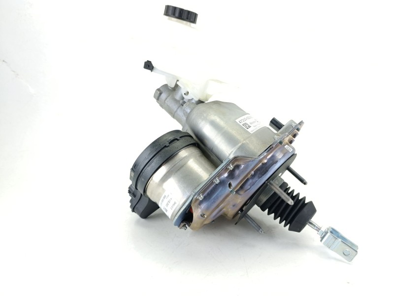 Recambio de servofreno para toyota yaris (_p21_, _pa1_, _ph1_) 1.5 hybrid (mxph10) referencia OEM IAM 472100D060  