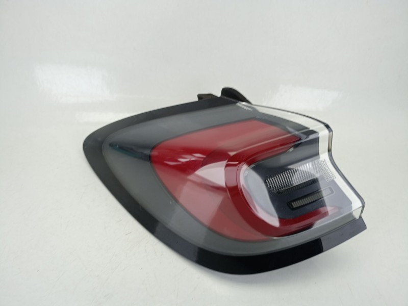 Recambio de piloto trasero izquierdo para ford puma (j2k, cf7) 1.0 ecoboost referencia OEM IAM 2579088  