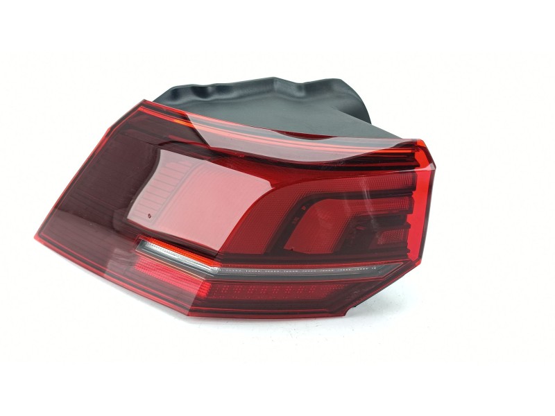 Recambio de piloto trasero izquierdo para volkswagen golf viii variant (cg5, db5) 1.5 tsi referencia OEM IAM 5H0945095E  