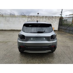 jeep avenger (j2) del año 2024