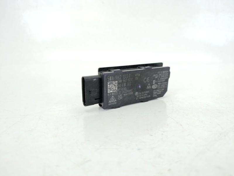Recambio de antena para audi a3 sportback (8ya, 8yf) 35 tfsi mild hybrid referencia OEM IAM 5WA962133E  
