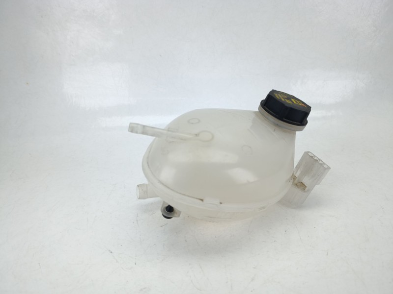 Recambio de deposito expansion para ford puma (j2k, cf7) 1.0 ecoboost referencia OEM IAM 2066919  