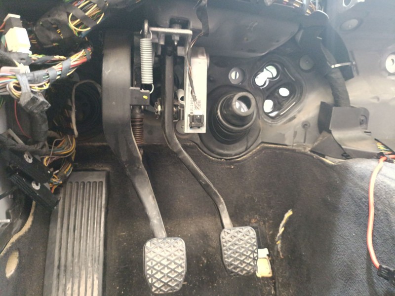 Recambio de pedal embrague para bmw x1 (e84) sdrive 18 d referencia OEM IAM 35006878300  