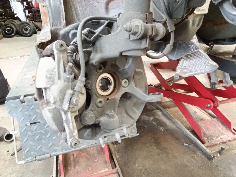 Recambio de mangueta delantera derecha para volkswagen golf viii (cd1, da1) 1.0 etsi referencia OEM IAM 5WA407256  