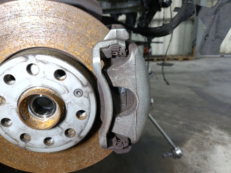 Recambio de pinza freno delantera derecha para volkswagen golf viii variant (cg5, db5) 1.5 tsi referencia OEM IAM 5WA615124  