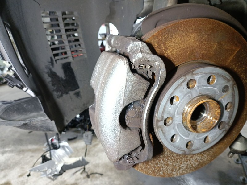 Recambio de pinza freno delantera izquierda para volkswagen golf viii variant (cg5, db5) 1.5 tsi referencia OEM IAM 5WA615123  