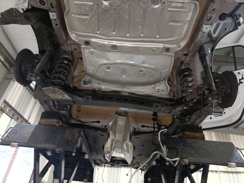 Recambio de puente trasero para volkswagen golf viii variant (cg5, db5) 1.5 tsi referencia OEM IAM 5Q0501049BL  
