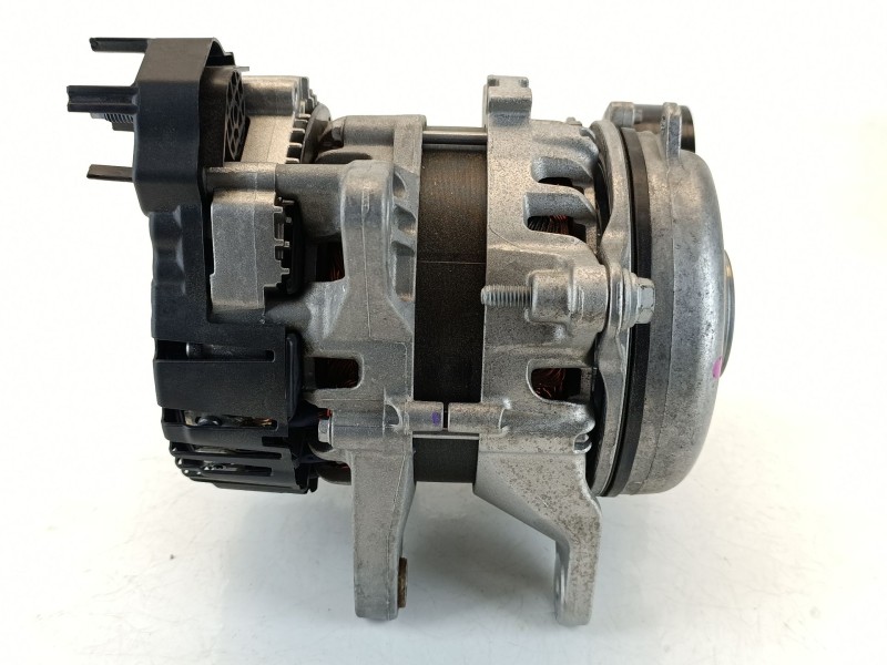 Recambio de alternador para nissan qashqai iii (j12) 1.3 dig-t referencia OEM IAM 231006UB0C  