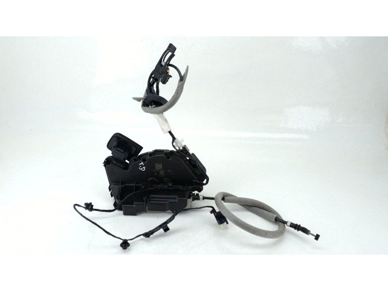Recambio de cerradura puerta trasera derecha para volkswagen golf viii (cd1, da1) 1.0 etsi referencia OEM IAM 5TA839016Q  