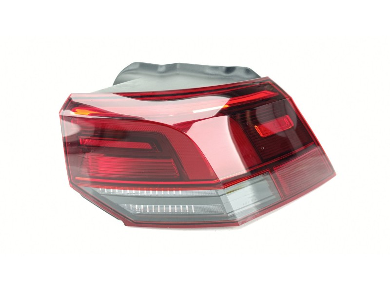 Recambio de piloto trasero derecho para volkswagen golf viii (cd1, da1) 1.0 etsi referencia OEM IAM 5H0945096C  