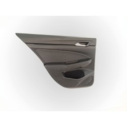 GUARNECIDO PUERTA TRASERA IZQUIERDA 5H6867211AL 