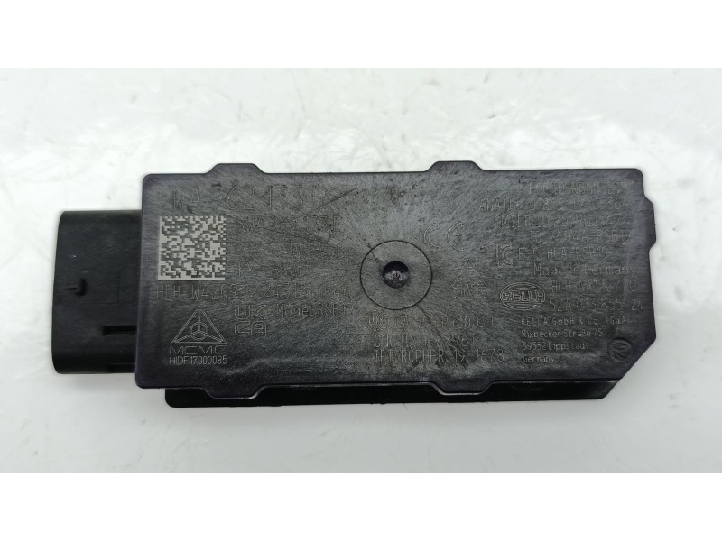 Recambio de antena para volkswagen golf viii (cd1, da1) 2.0 tdi referencia OEM IAM 5WA962133G  
