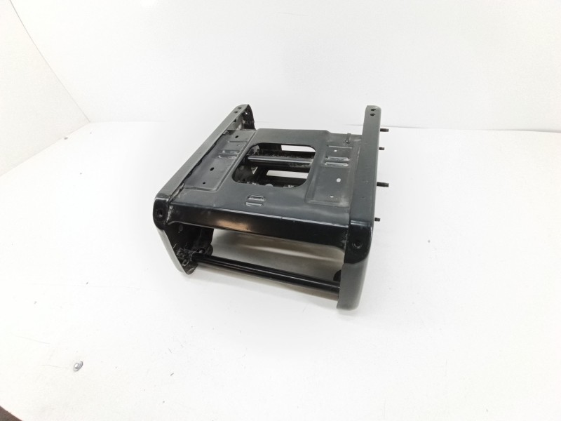 Recambio de asiento delantero derecho para nissan nv200 furgoneta e-nv (me0n) referencia OEM IAM G46504FAAA  