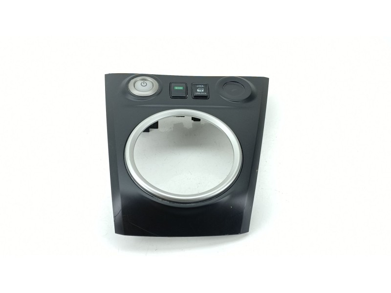 Recambio de guarnecidos palanca cambio para nissan nv200 furgoneta e-nv (me0n) referencia OEM IAM 682624FA0A  