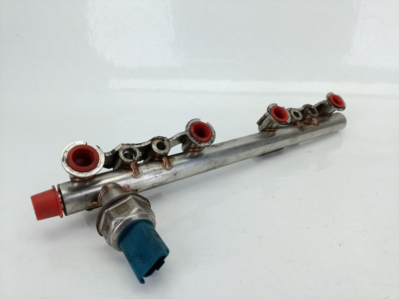 Recambio de rampa inyectora para renault megane iv hatchback (b9a/m/n_) 1.2 tce 100 (b9ms) referencia OEM IAM 175226637R  