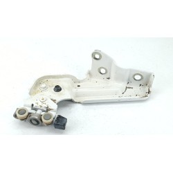 SOPORTE / GUIA PUERTA CORREDERA 82420JX00B 