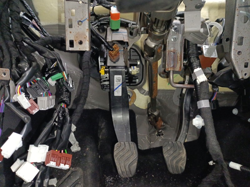 Recambio de pedal embrague para nissan qashqai iii (j12) 1.3 dig-t referencia OEM IAM 465036UA5D  